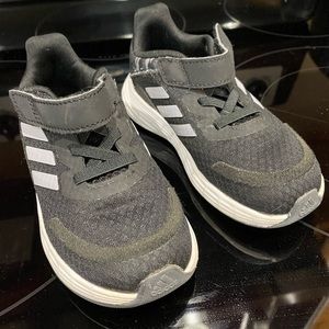 Toddler size 9 Adidas tennis shoes